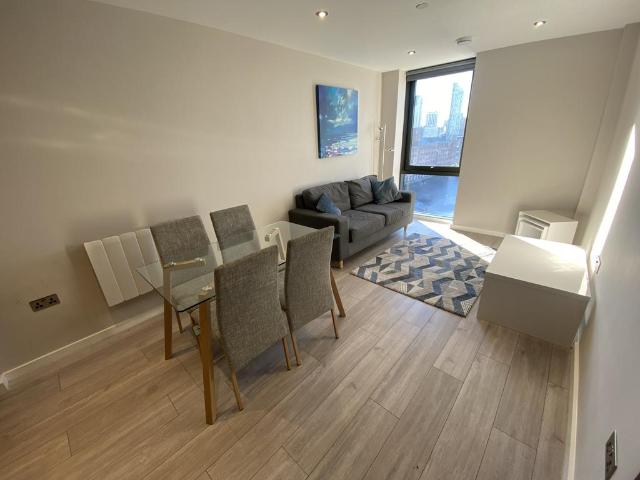 Park Central, Liverpool, L3 2 bed apartment to rent £1,200 pcm £277 pw