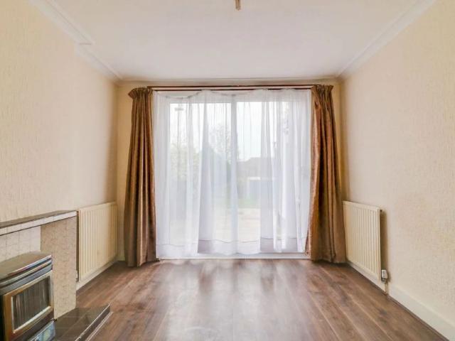 Park Chase, Wembley, HA9