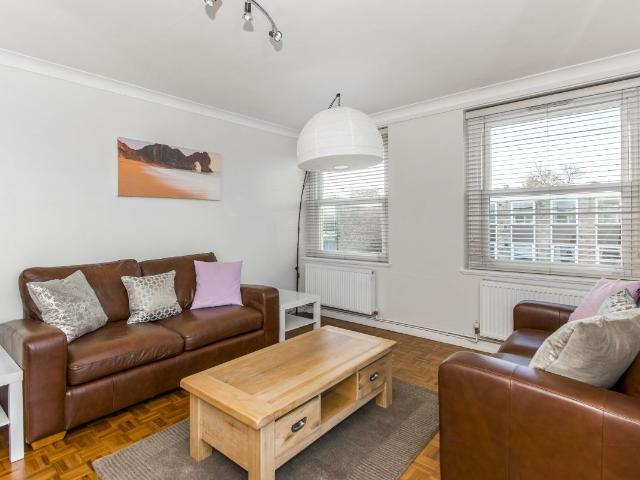 Park Close, Oxford OX2, 2 bed flat to rent, £1,850 pcm | PrimeLocation