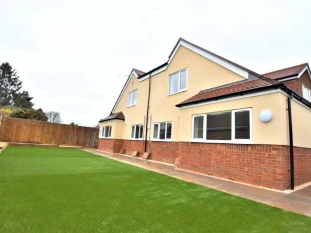 Park Close, Didcot, Oxfordshire, OX11 2 bed flat to rent £1,200 pcm £277 pw