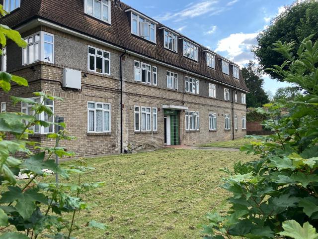 Park Court, Pp518, West Dulwich SE21, 2 bed flat to rent, £1,800 pcm | PrimeLocation