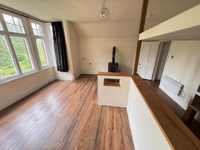 Park Dale West, Wolverhampton WV1 1 bed penthouse to rent £725 pcm £167 pw
