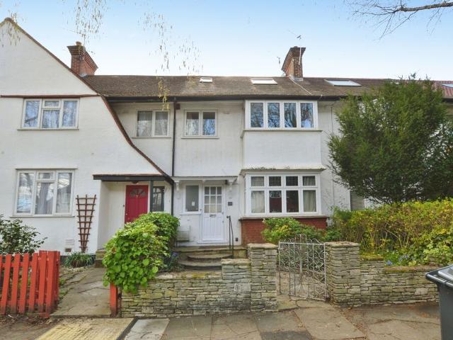 Park Drive, Acton, London W3, 4 bed terraced house to rent, £4,000 pcm | PrimeLocation