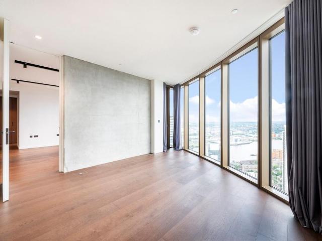 Park Drive, London, E14 2 bed flat to rent £4,200 pcm £969 pw