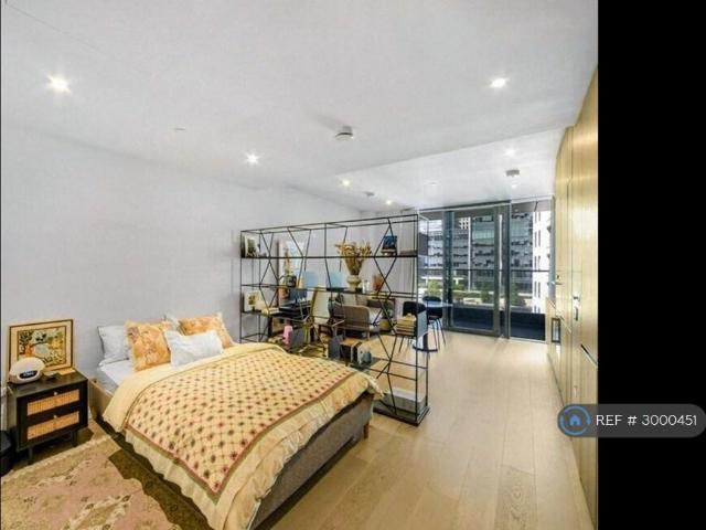Park Drive, London, E14 Studio to rent £2,695 pcm £622 pw