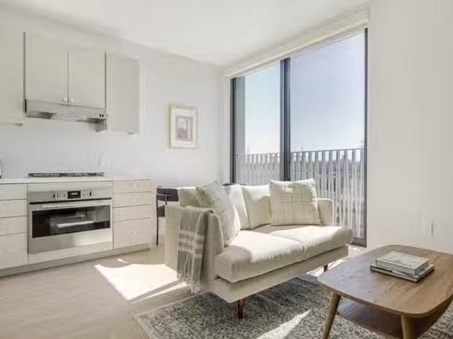 Park East, 200 Mesnager St, Chinatown 1 Bedroom 1 Bath