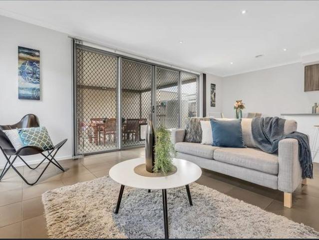 Park facing Family Living with Exclusive Trillium Club Access