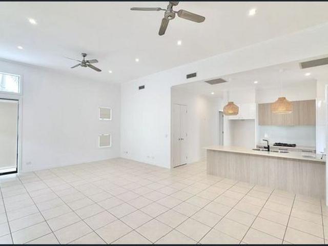 Park Front Living in Hope Island Resort – Single Level, Two Living Zones, Golf Buggy Bay