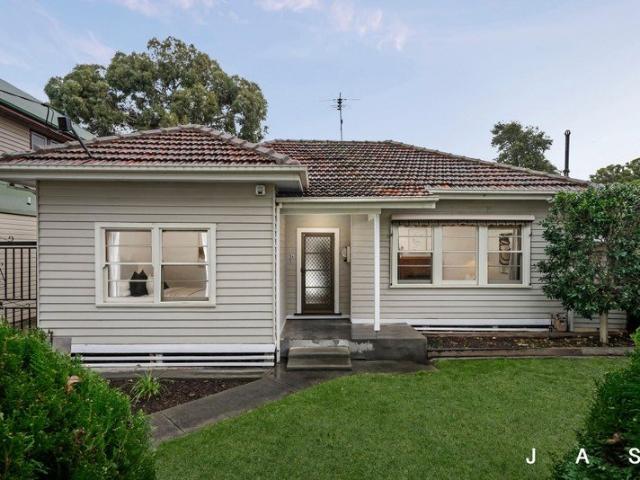 Park Front Prize Embracing The Village Verve