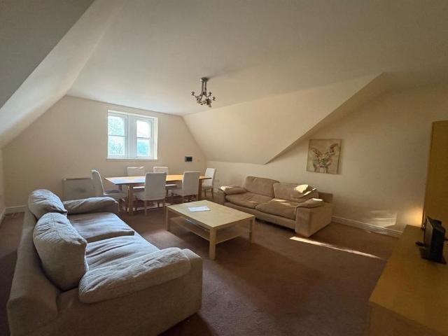 Park Gate, Birmingham 2 bed apartment to rent £995 pcm £230 pw