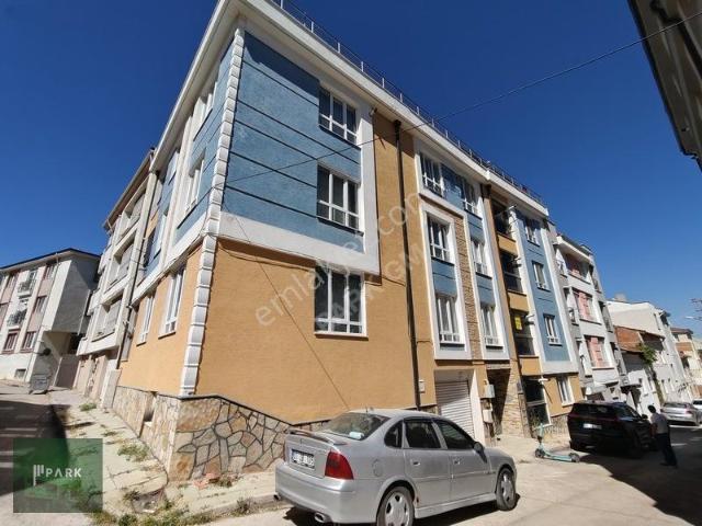 Park Gayrimenkul'den Şirintepede Kiralık Ayrı Mutfaklı 1+1 Daire