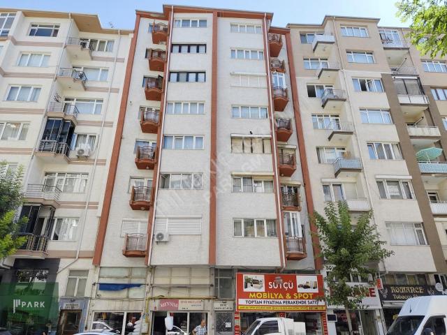 Park Gayrimenkulden Sakarya1 Caddesi Üzeri Manzaralı Satılık 2+1