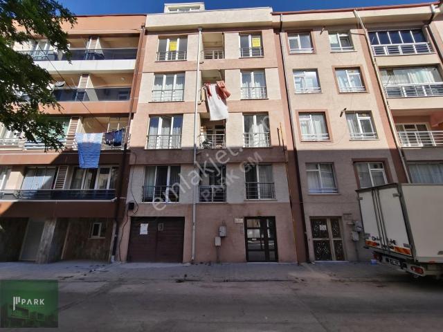Park Gayrimenkul'den Turgut Reis Ara Sokağı Kiralık 2+1 Daire
