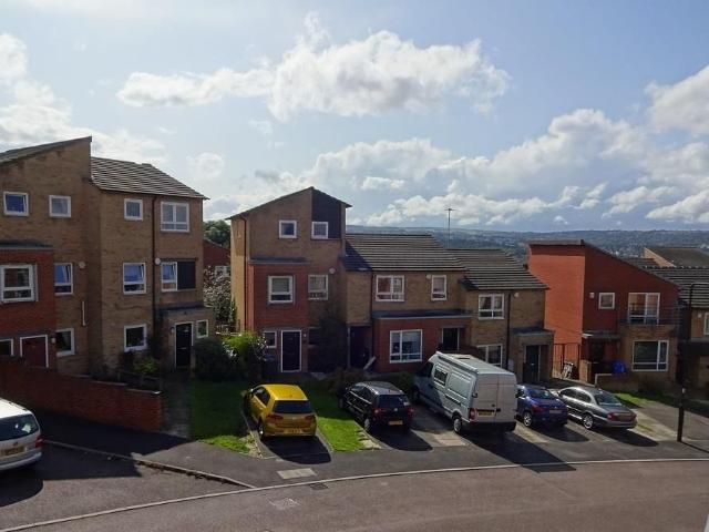 Park Grange Court, Norfolk Park, Sheffield S2, 3 bed shared accommodation to rent, £1,100 pcm | PrimeLocation