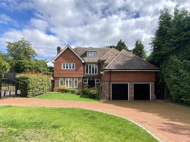 Park Grove, Knotty Green. 6 bed detached house to rent £5,250 pcm £1,212 pw