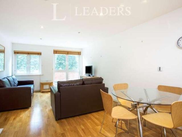 Park Heights, Constitution Hill, Woking, GU22