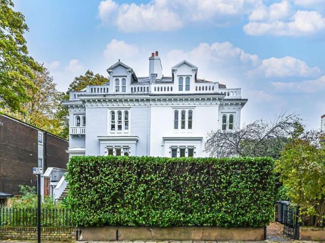 Park Hill, Clapham, London, SW4 1 bed flat to rent £1,950 pcm £450 pw