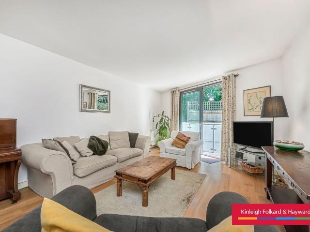 Park Hill, Clapham, London SW4, 3 bed flat to rent, £4,500 pcm | PrimeLocation