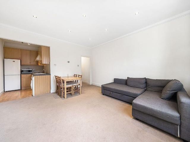 Park Hill, Abbeville Village, London SW4, 1 bed flat to rent, £2,000 pcm | PrimeLocation