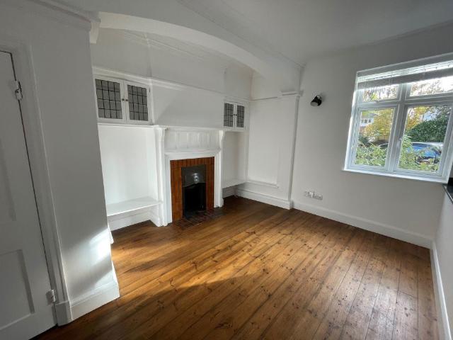 Park Hill Drive, Leicester LE2, 1 bed flat to rent, £850 pcm | PrimeLocation