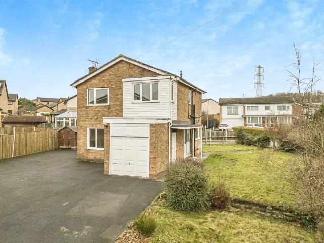 Park Hill, Huddersfield HD2, 3 bed detached house to rent, £1,300 pcm | PrimeLocation