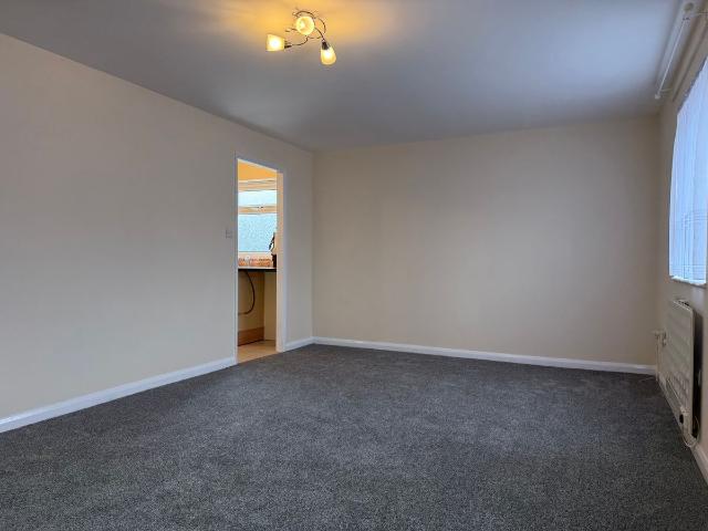 Park Hill, Swallownest S26, 2 bed flat to rent, £675 pcm | PrimeLocation