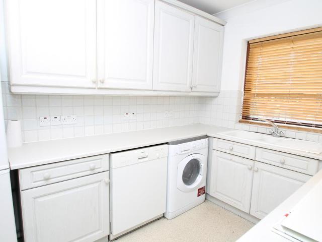 Park Hill Rise, Croydon, CR0 2 bed apartment to rent £1,800 pcm £415 pw