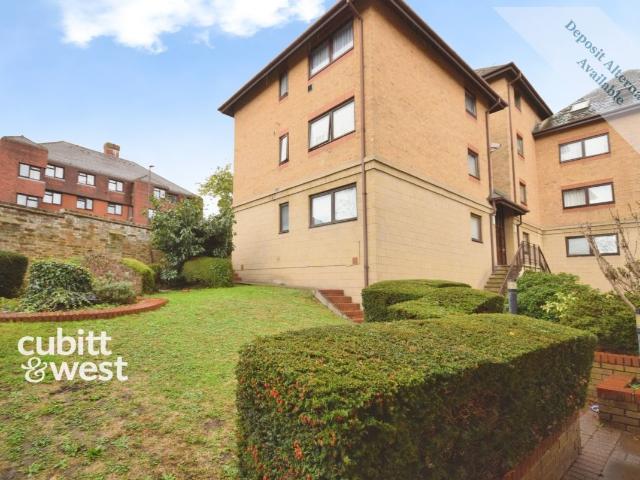 Park Hill Rise, Croydon CR0, 2 bed flat to rent, £1,550 pcm | PrimeLocation