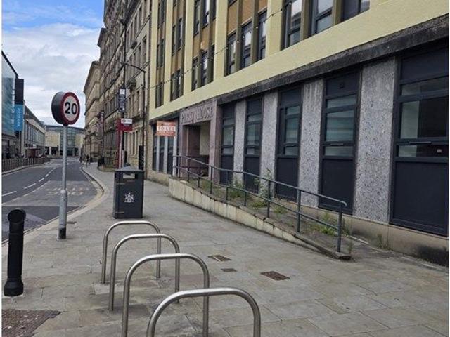 Park House, Bradford BD1, 1 bed flat to rent, £850 pcm | PrimeLocation