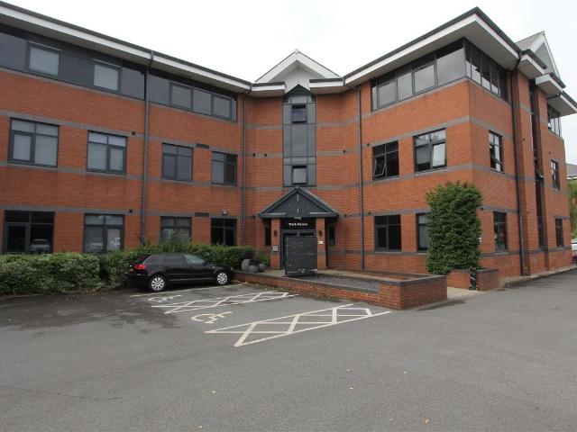 Park House Dawsons Square Pudsey, Pudsey LS28, 2 bed flat to rent, £1,050 pcm | PrimeLocation