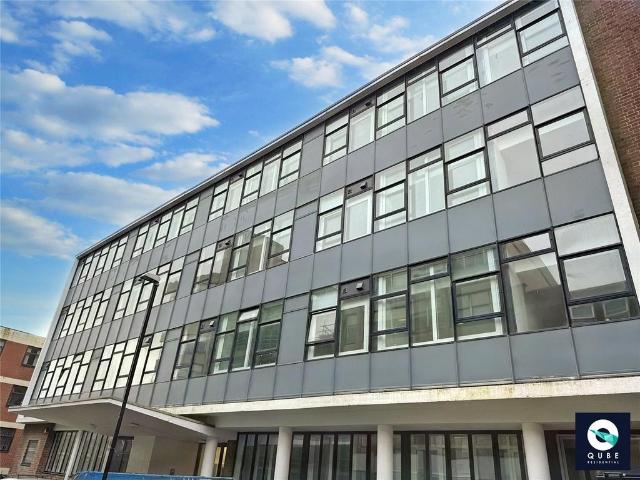 Park House, Guildhall Street. 2 bed flat to rent £900 pcm £208 pw