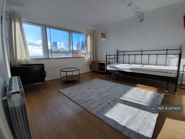 Park House, London, N4 Studio to rent £1,550 pcm £358 pw