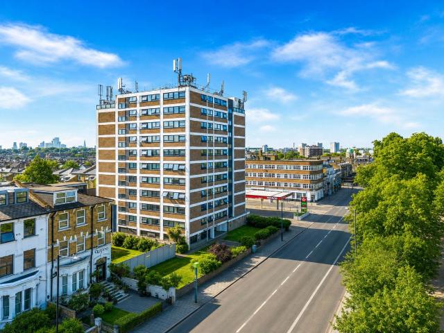 Park House, Seven Sisters Road, Finsbury Park N4, 1 bed flat to rent, £1,500 pcm | PrimeLocation