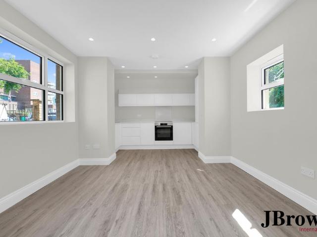 Park Lane, Croydon, CR0 1 bed apartment to rent £1,500 pcm £346 pw