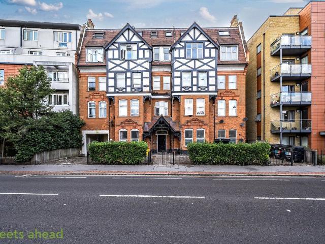Park Lane, Croydon CR0, 2 bed flat to rent, £1,600 pcm | PrimeLocation