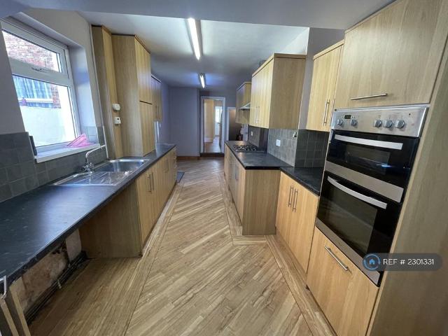 Park Lane, Darlington, DL1 4 bed terraced house to rent £995 pcm £230 pw