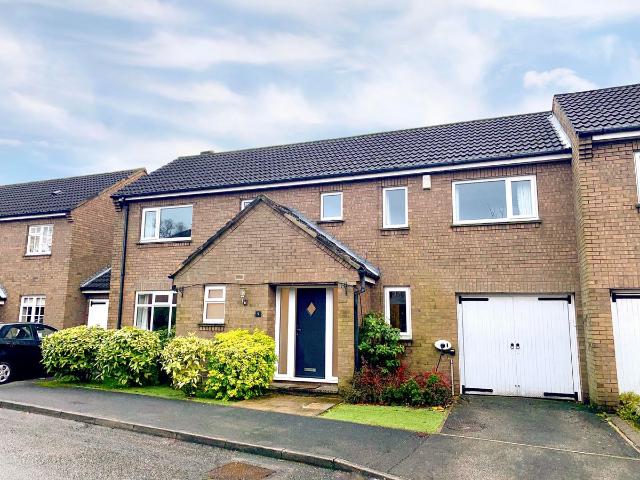 Park Lane Mews, Leeds LS17, 3 bed property to rent, £1,750 pcm | PrimeLocation