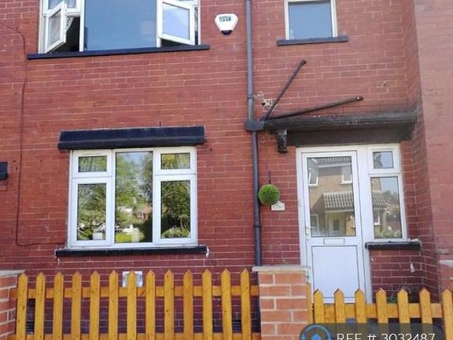Park Lane, Royton, OL2 2 bed terraced house to rent £995 pcm £230 pw