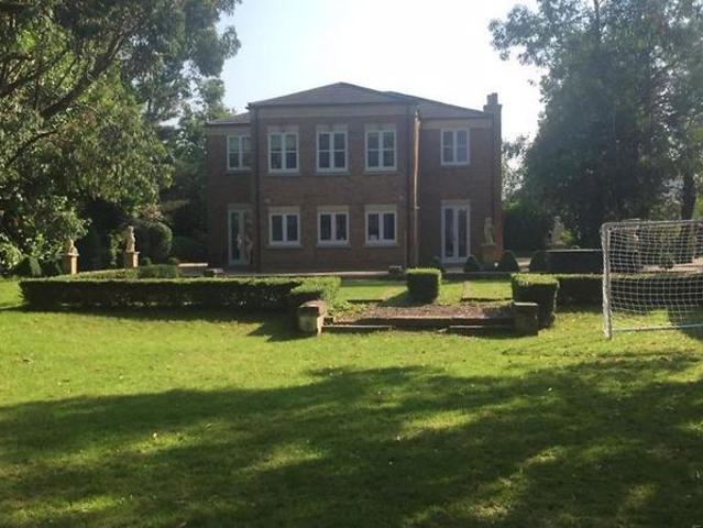 Park Lane, Telford TF3, 6 bed property to rent, £2,700 pcm | PrimeLocation