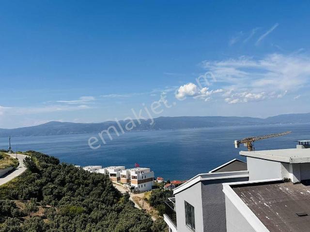 Park Levent Sitesi Deniz Manzaralı Satılık 3+1 Daire
