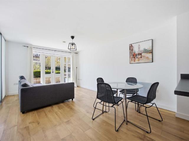Park Lodge Avenue, West Drayton UB7, 1 bed flat to rent, £1,475 pcm | PrimeLocation