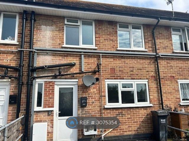Park Parade, Havant PO9, 3 bed maisonette to rent, £1,095 pcm | PrimeLocation