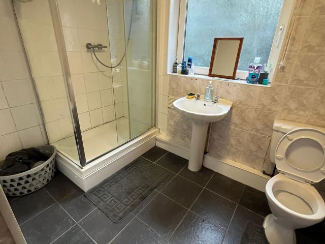 Park Place, Brynmill, Swansea SA2 0DH StudentDigz Ltd