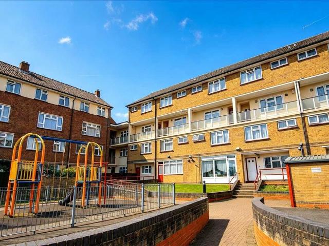 Park Place, Gravesend DA12, 1 bed flat to rent, £800 pcm | PrimeLocation