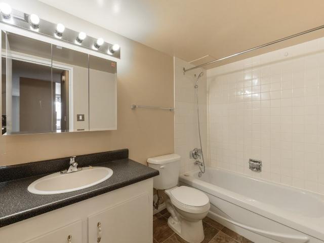 Park Place Tower 2 Bedroom Apartment for Rent at 8920 100 St Nw, Edmonton, AB T6E 4Y8 Strathcona