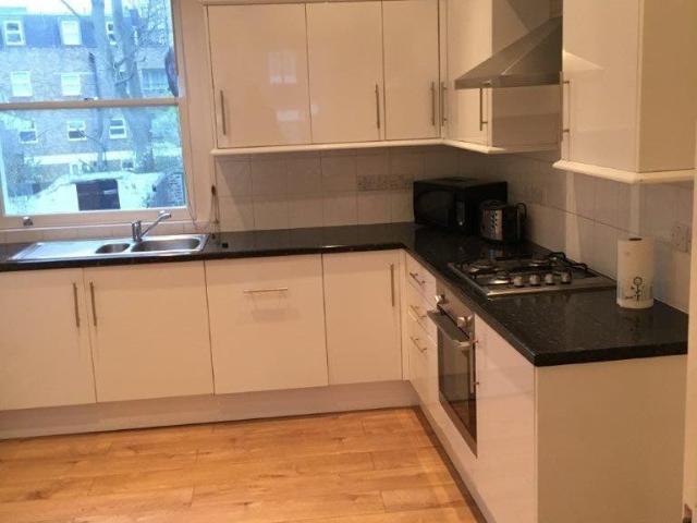 Park Road, Colliers Wood SW19, 3 bed flat to rent, £1,999 pcm | PrimeLocation