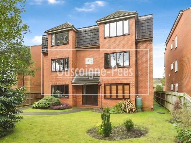 Park Road, Camberley GU15, 2 bed flat to rent, £1,500 pcm | PrimeLocation