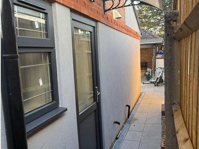 Park Road, Ashford TW15, 2 bed flat to rent, £1,400 pcm | PrimeLocation