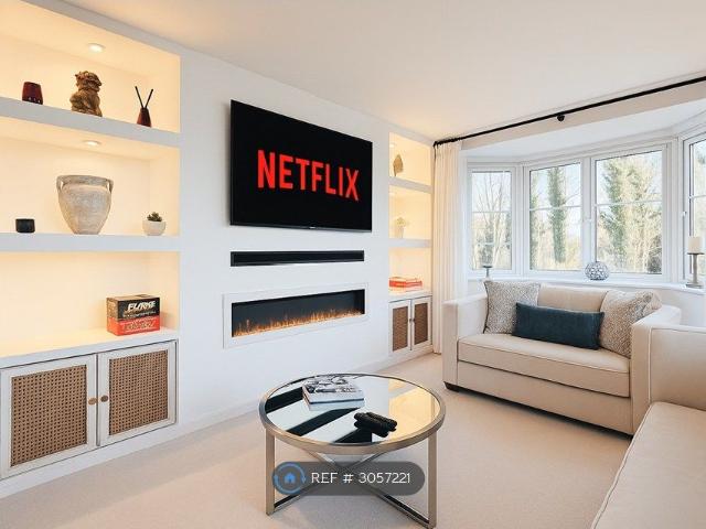 Park Road, Bedford MK44, 4 bed detached house to rent, £3,400 pcm | PrimeLocation