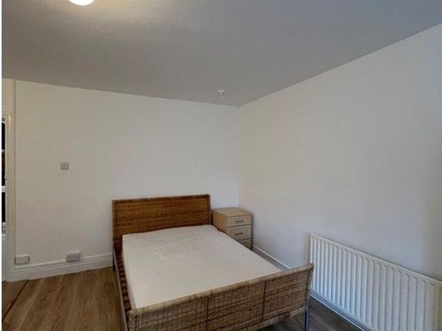Park Road, Loughborough LE11, Studio to rent, £850 pcm | PrimeLocation